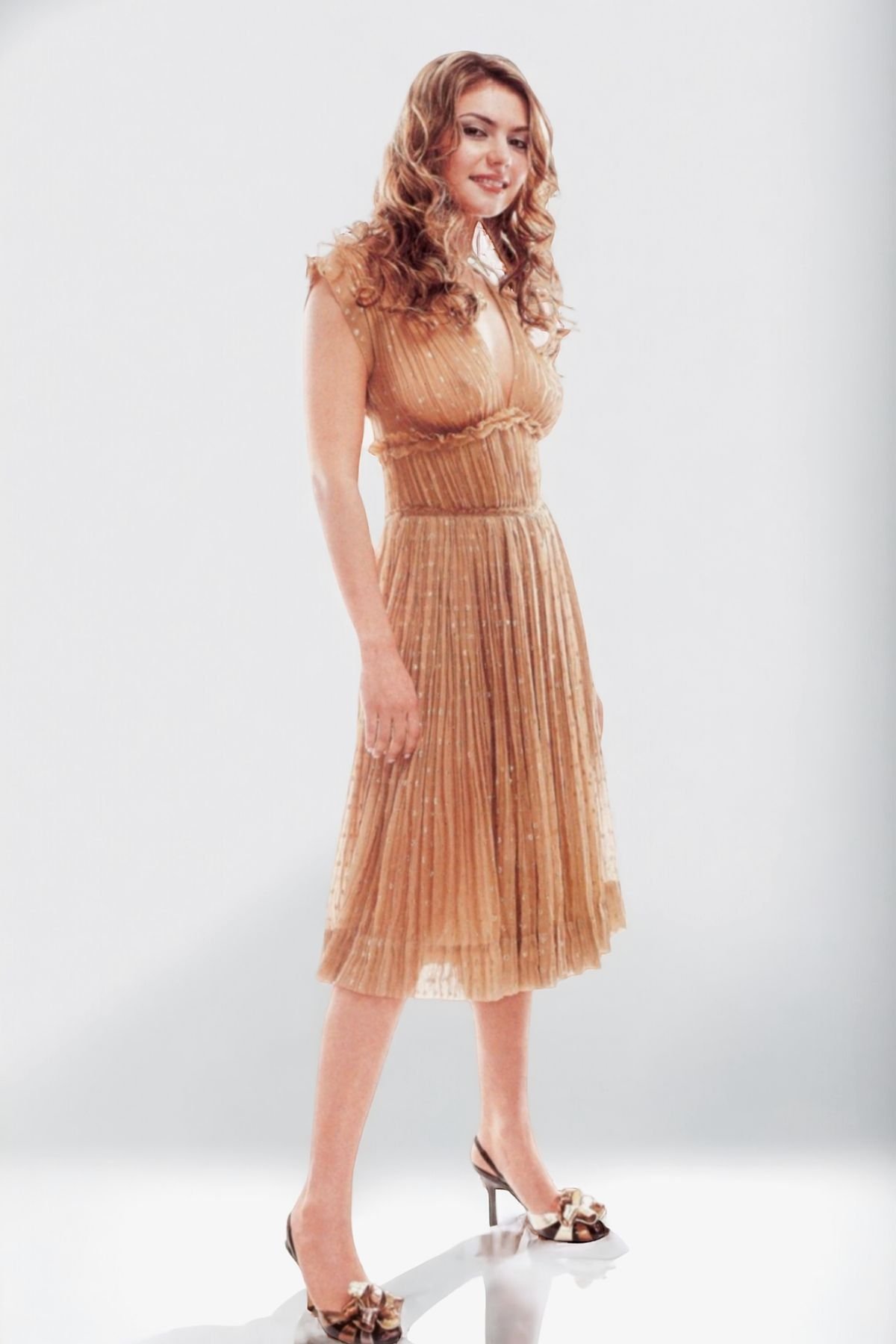 Uyda yashirin kamera seks video Yalangoch qizlarni kasting qilish